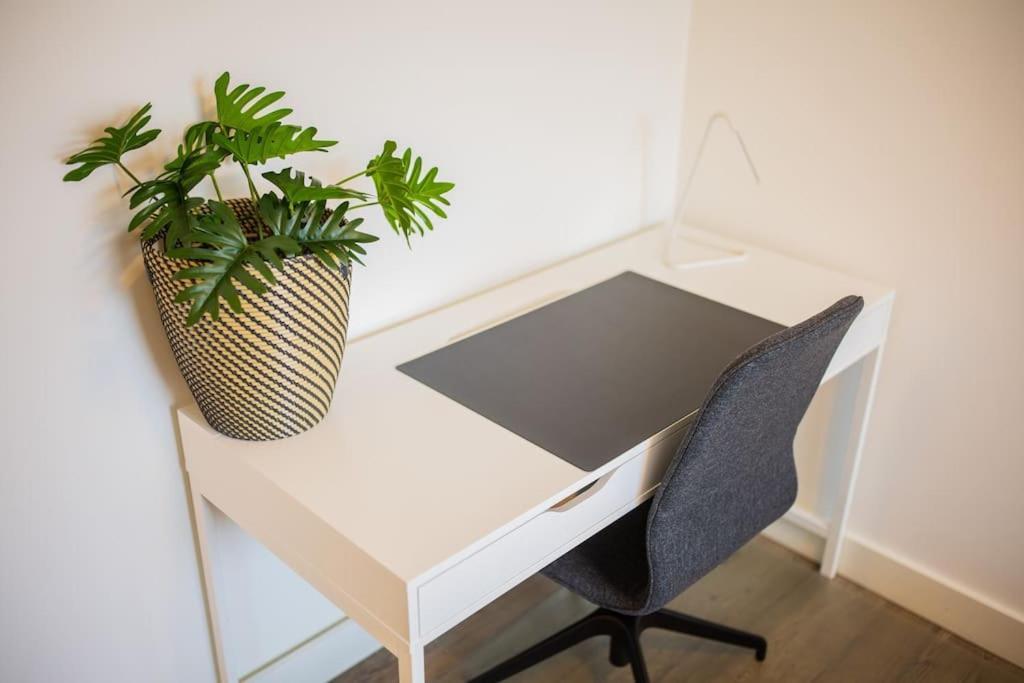 Elegant 2 Bedroom 75m2 - Sd23g Eindhoven